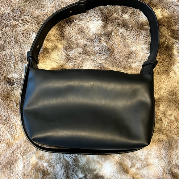 Calvin Klein Elemental Small Shoulder Bag - Picture 6 of 7